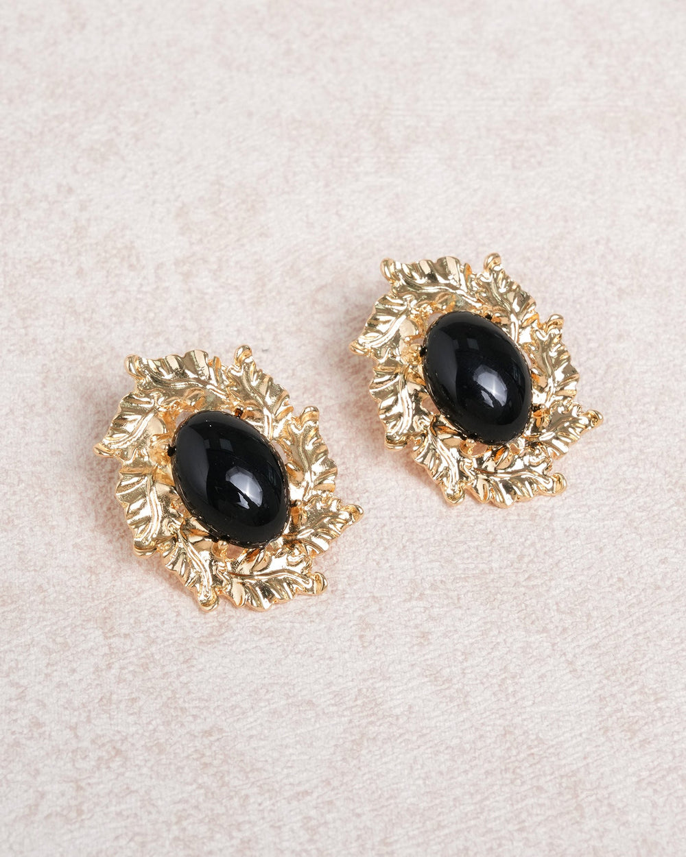 Black Earrings | Rihoas