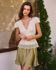 Apricot V Neck Lace Splicing Tee | Rihoas