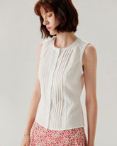 White Crew Neck Button Sleeveless Blouse | Rihoas