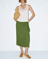 Green Solid Tie Midi Skirt | Rihoas