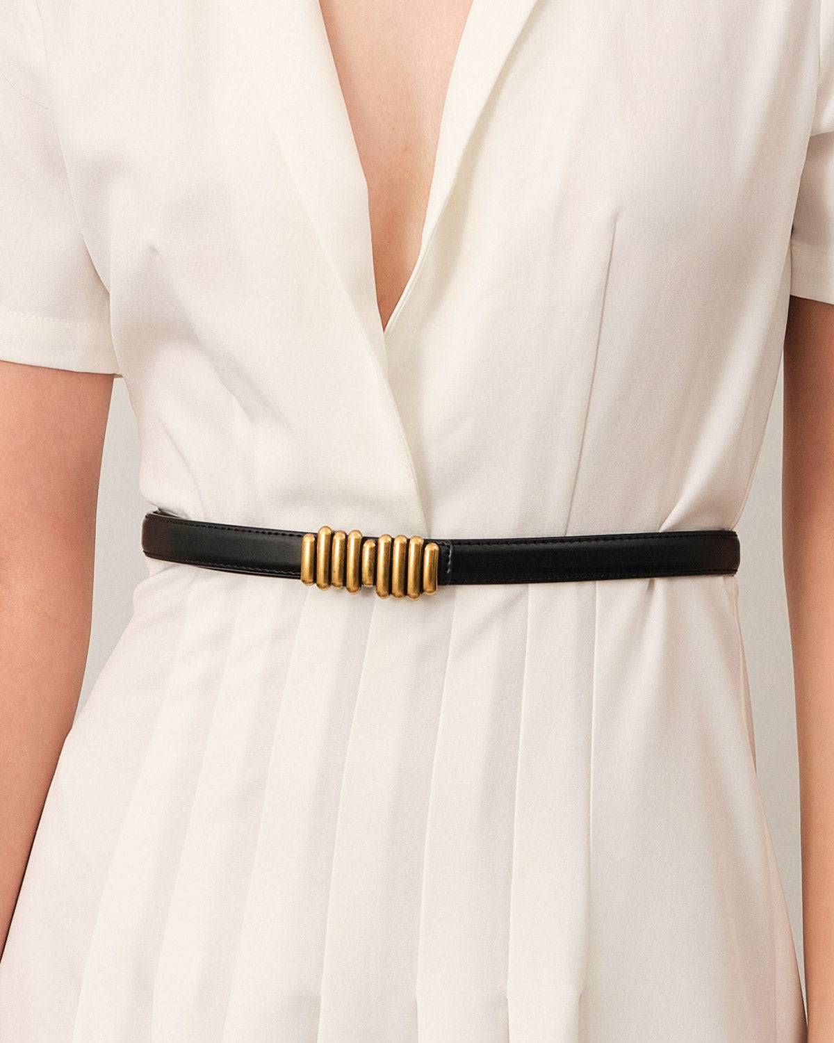 The Skinny Buckle Leather Belt | Rihoas