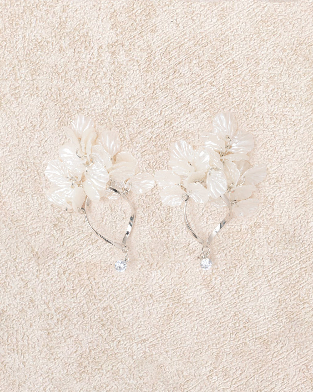 White Alloy Earrings | Rihoas