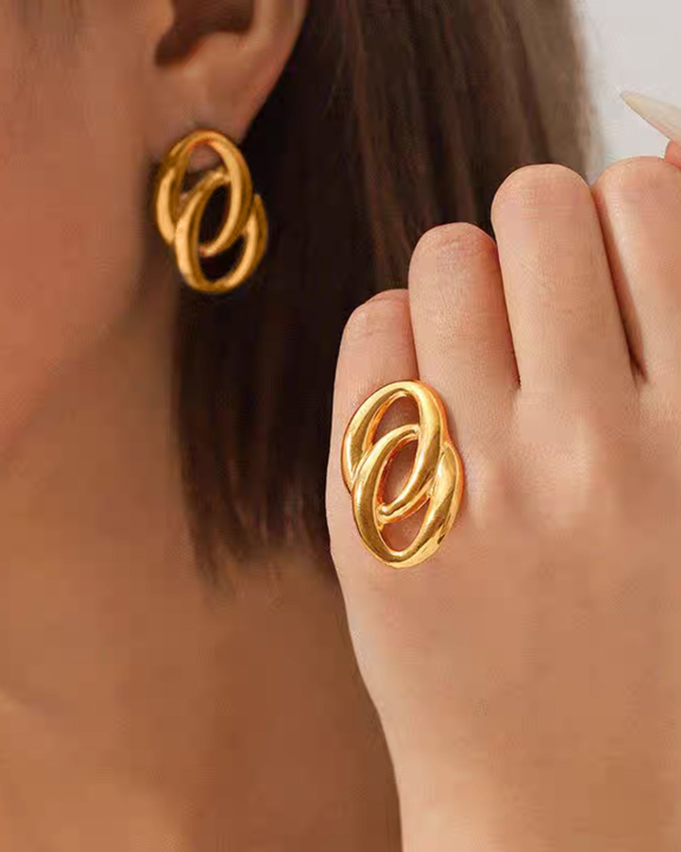 Gold Earrings | Rihoas