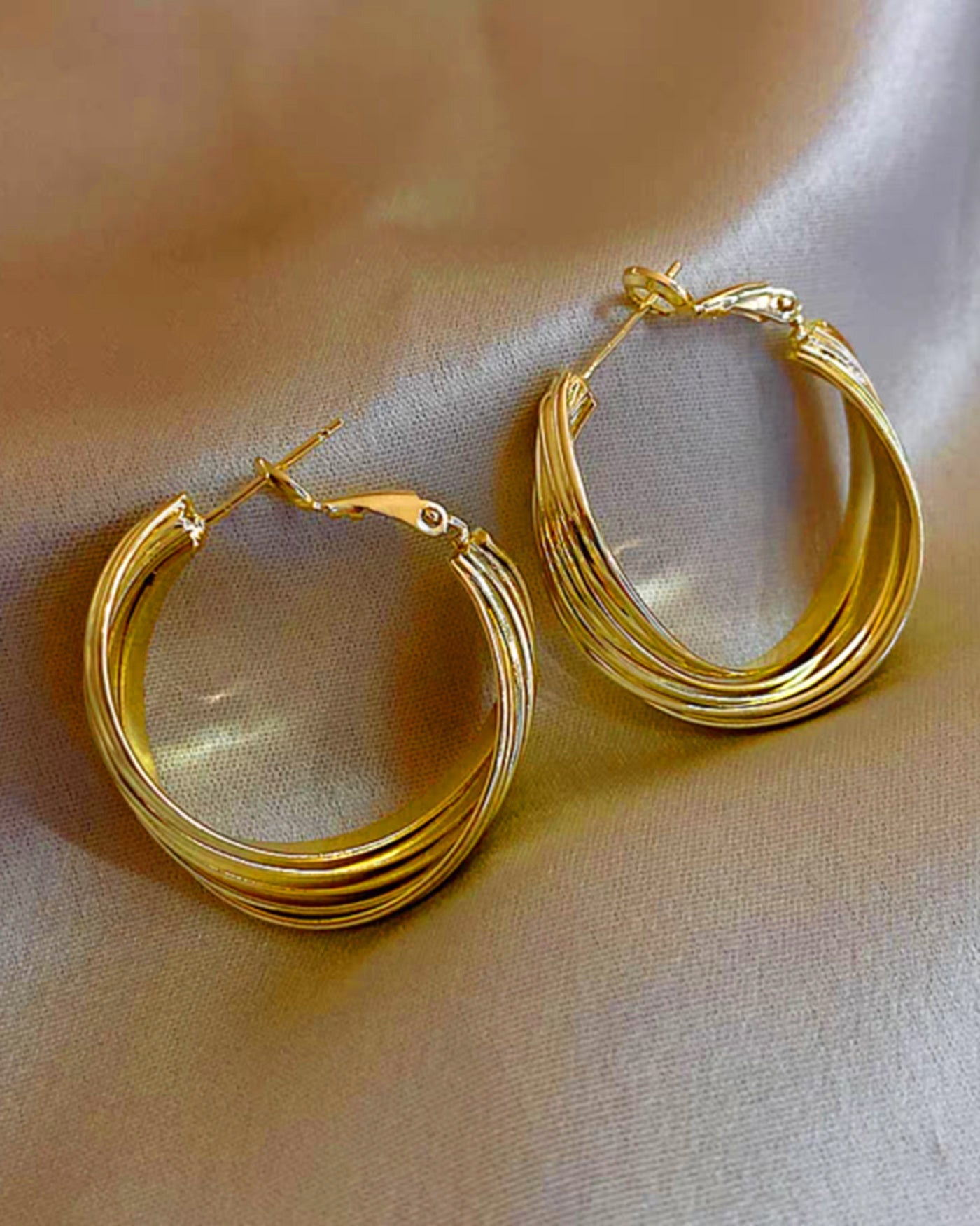 Gold Earrings | Rihoas