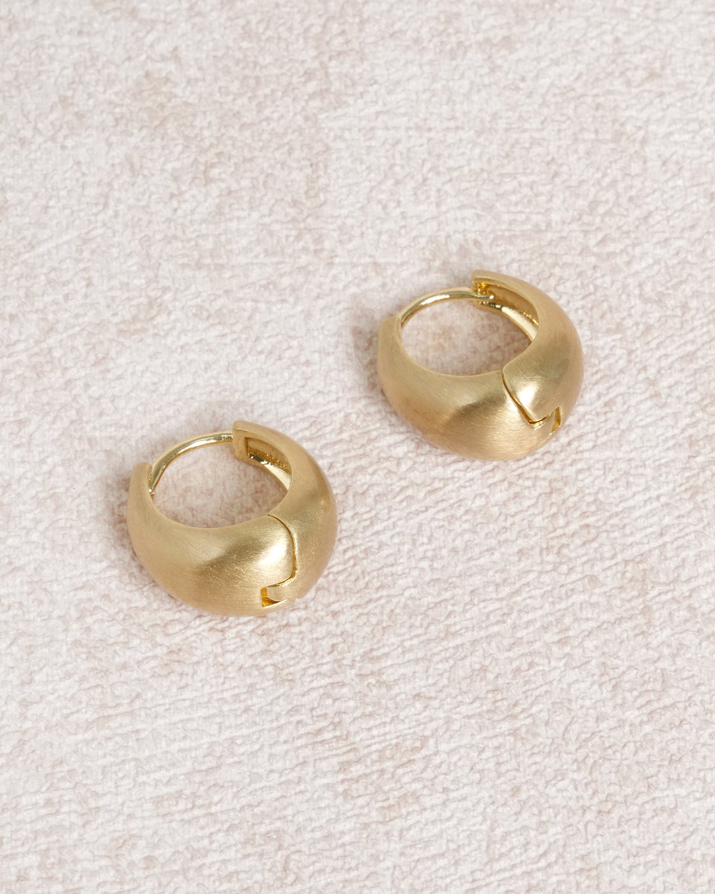 Gold Earrings | Rihoas