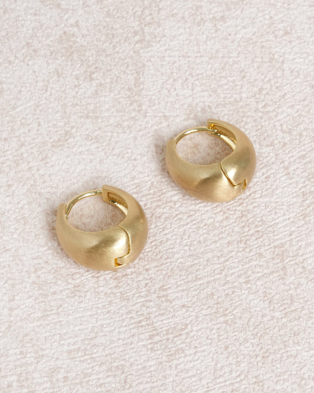 Gold Earrings | Rihoas