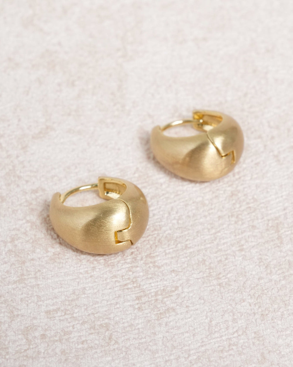 Gold Earrings | Rihoas