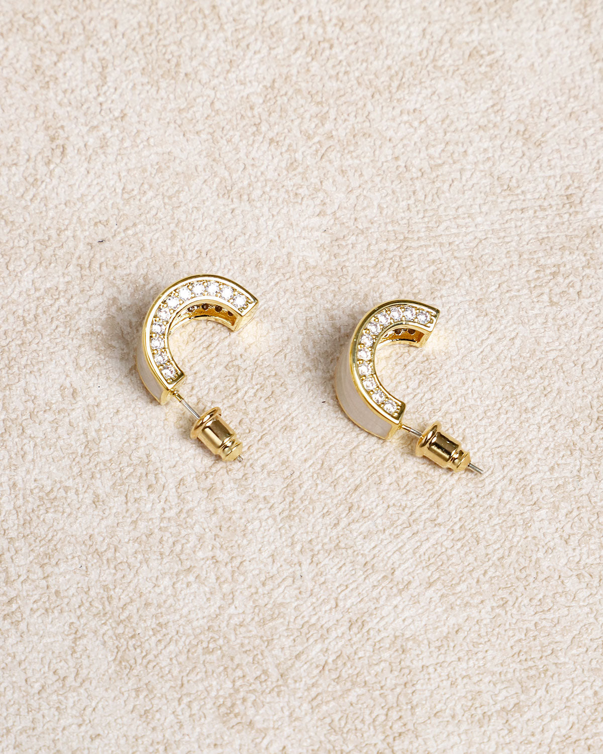 Silver Metal Earrings | Rihoas