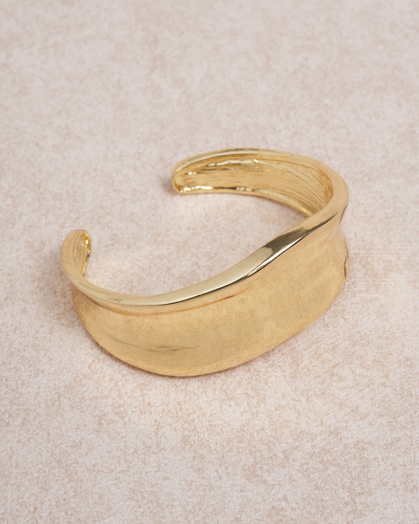 Gold Matte Open Bracelet | Rihoas