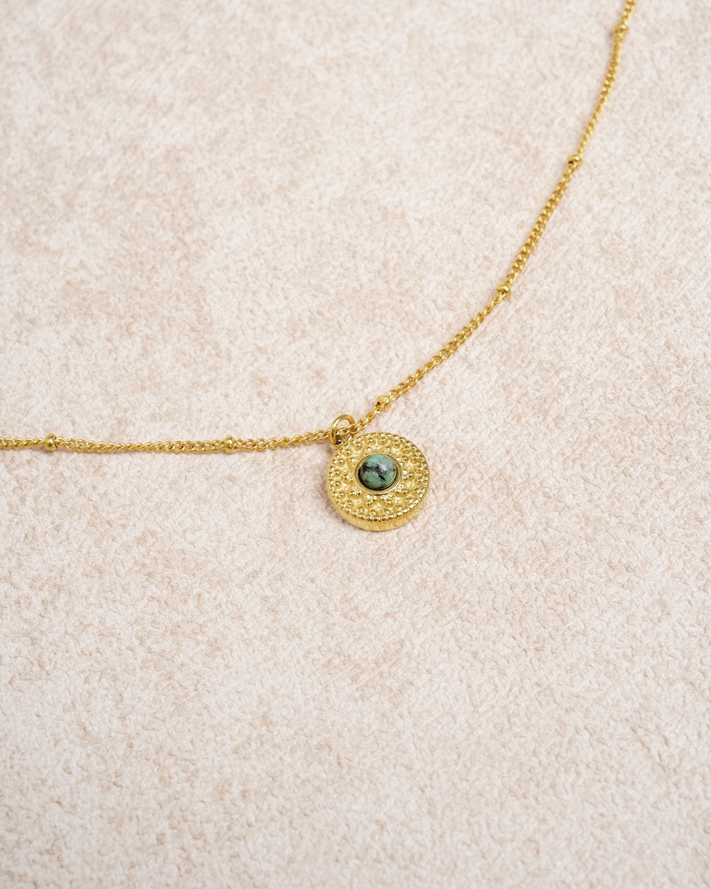 Gold Titanium Tteel Necklace | Rihoas
