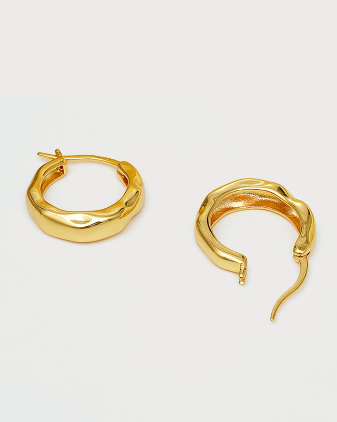 Gold Earrings | Rihoas