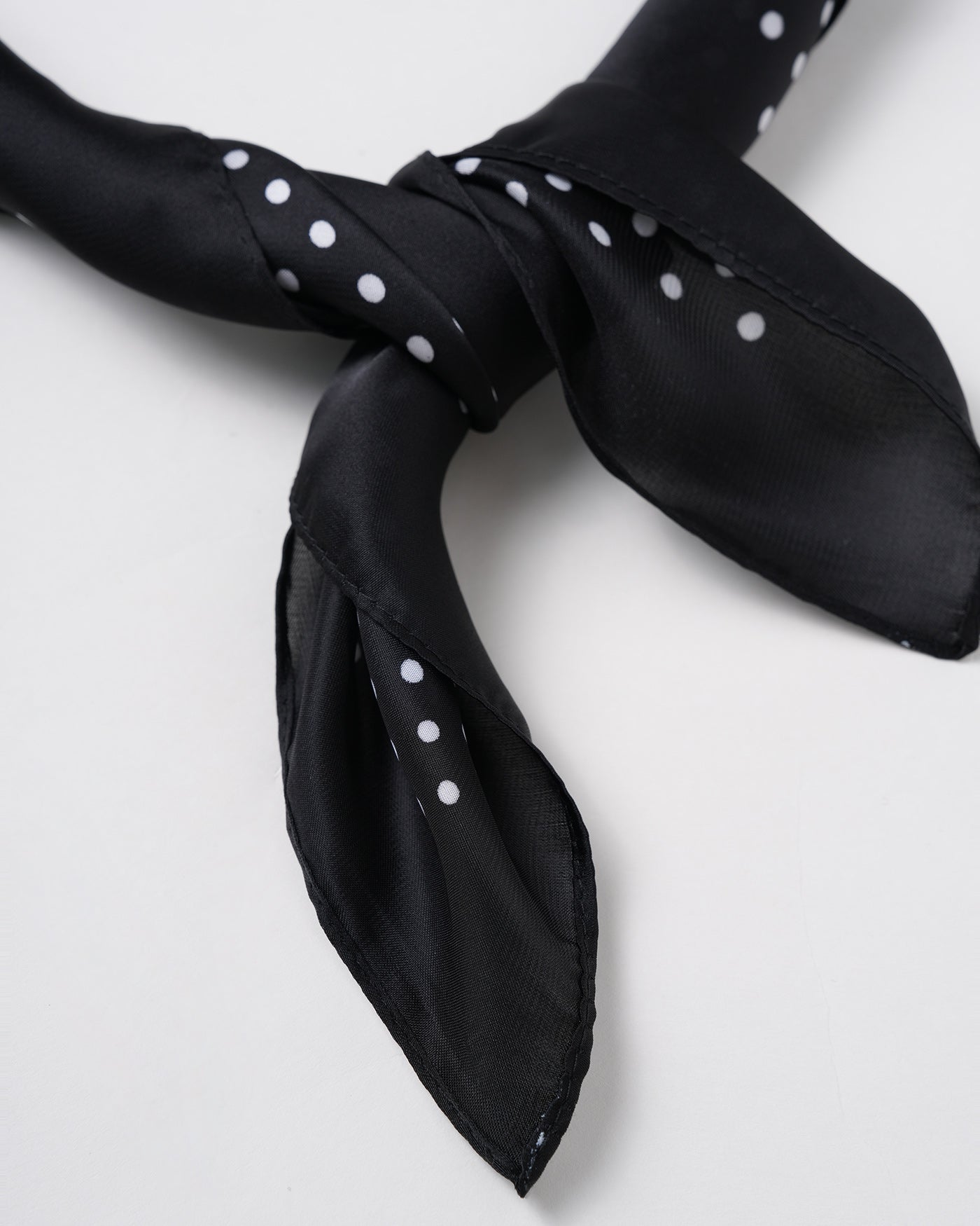 Black Plaid Scarve | Rihoas