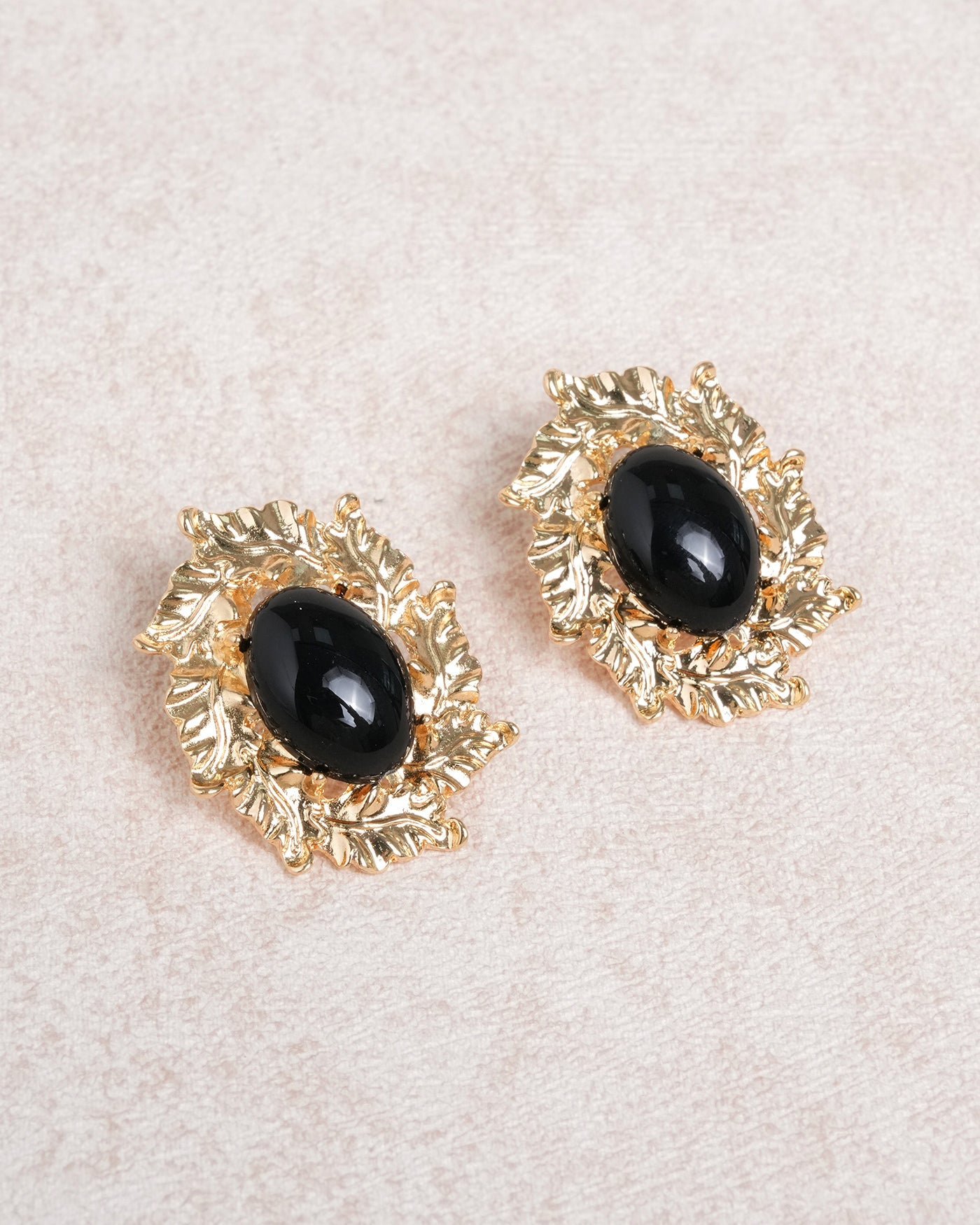 Black Earrings | Rihoas
