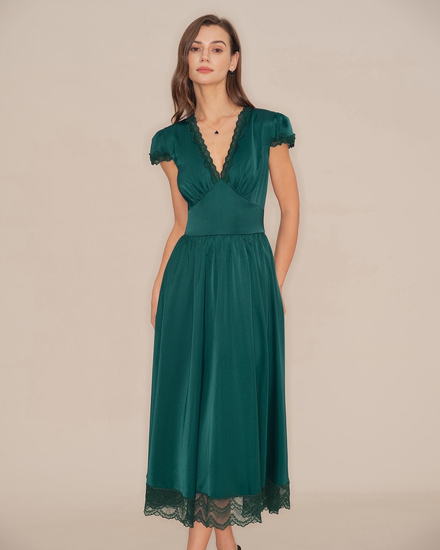Green V Neck Lace Maxi Dress | Rihoas