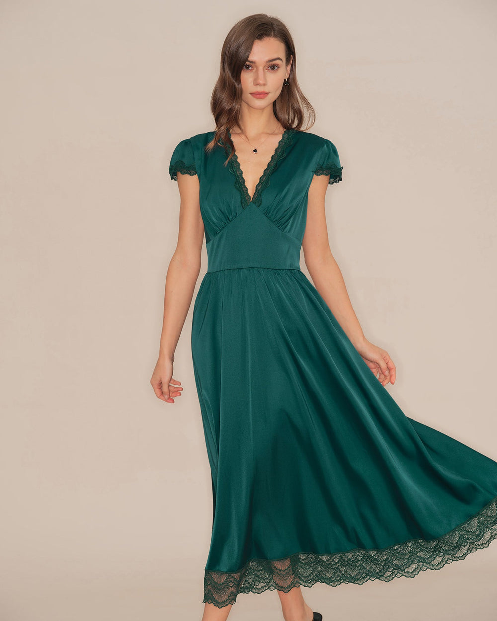 Green V Neck Lace Maxi Dress | Rihoas