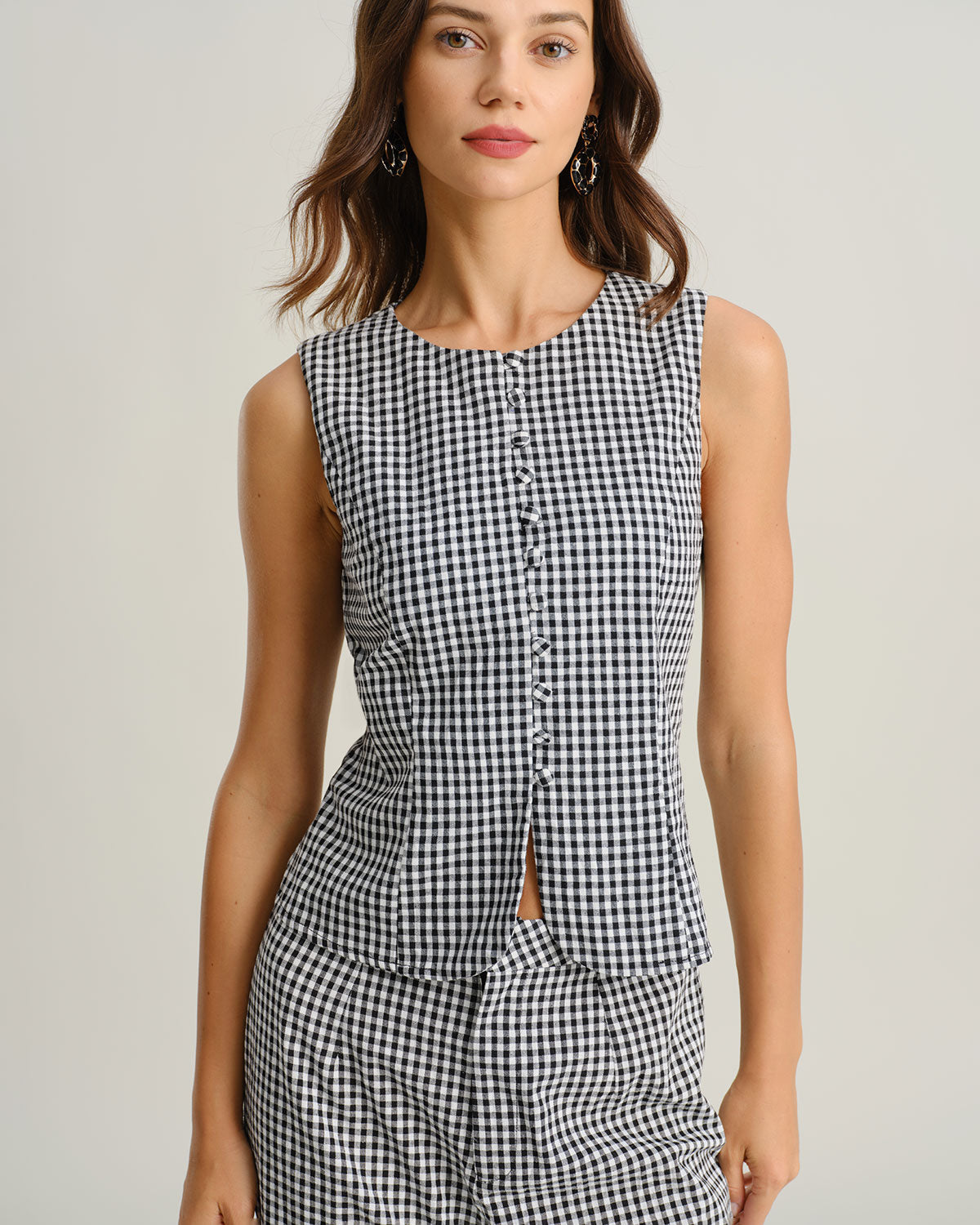 Black Plaid Button Vest | Rihoas