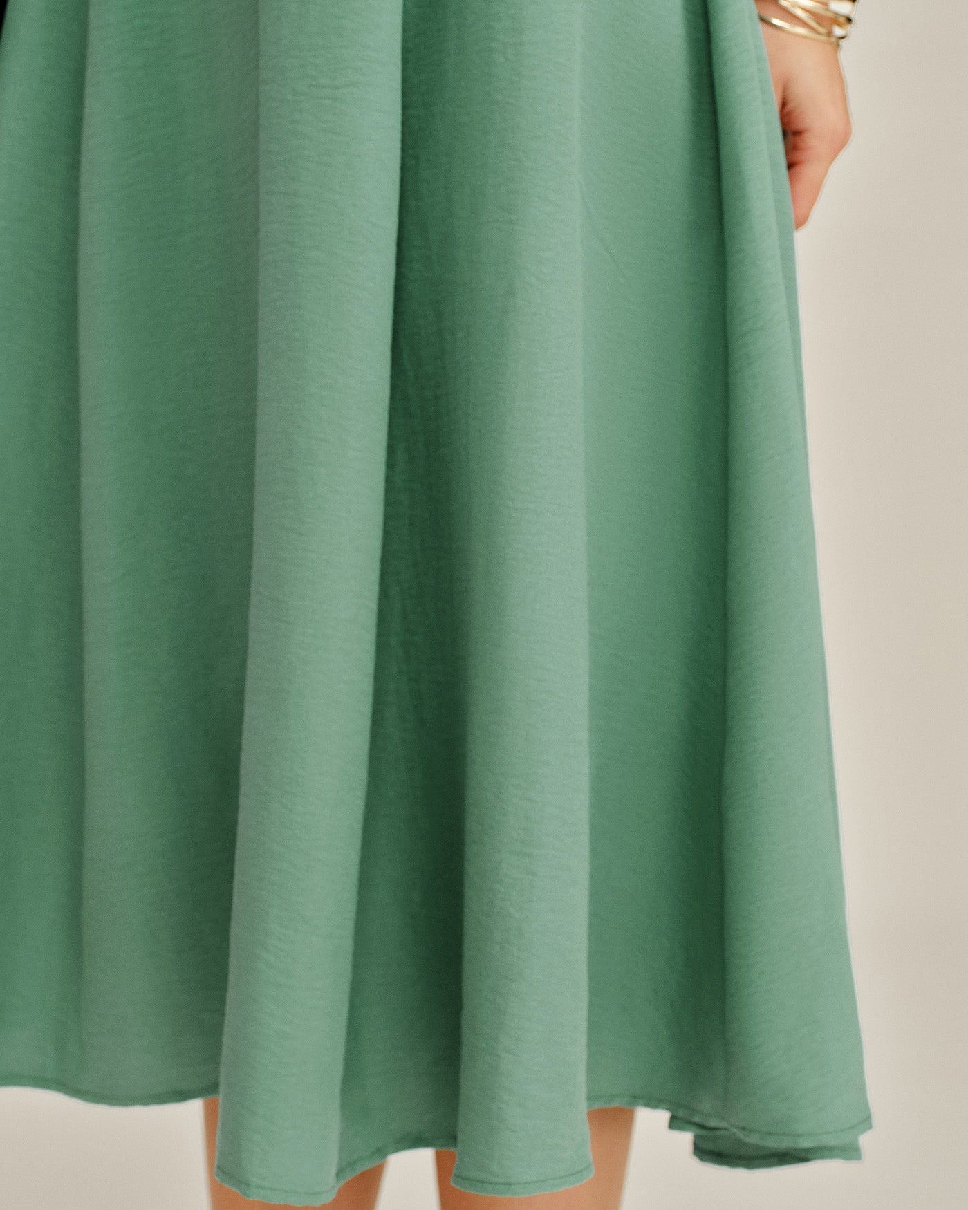 Green Halter Button Pockets Midi Dress | Rihoas