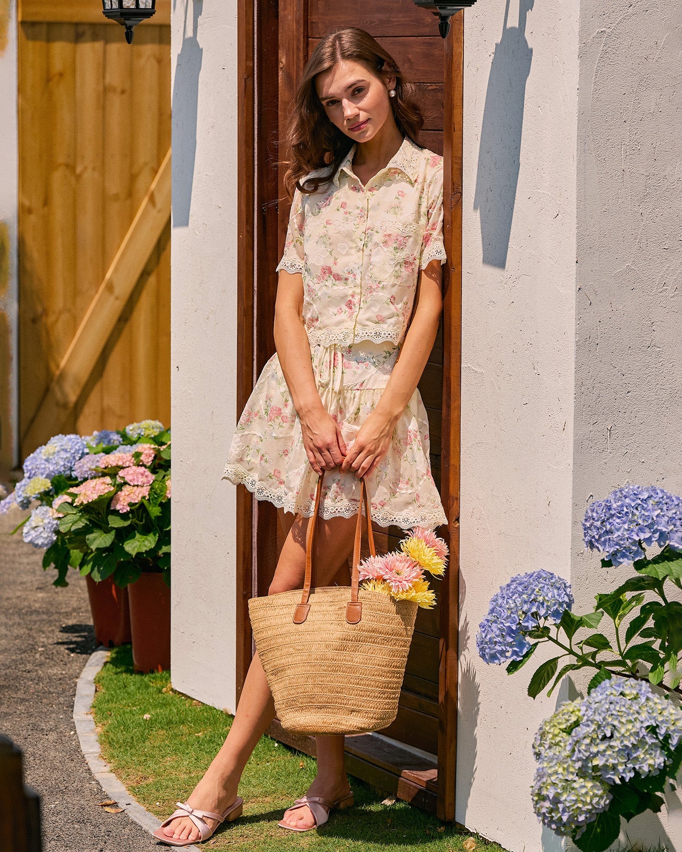 Floral Collar Lace Pockets Blouse | Rihoas
