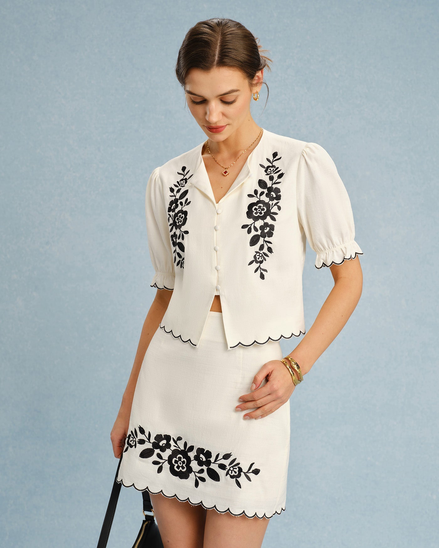 Beige Puffed Sleeve Embroidery Contrasting Blouse | Rihoas