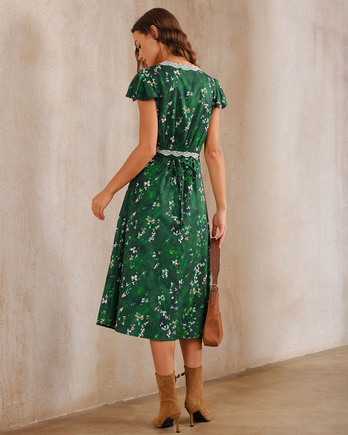 Green Floral V Neck Ruched Midi Dress | Rihoas