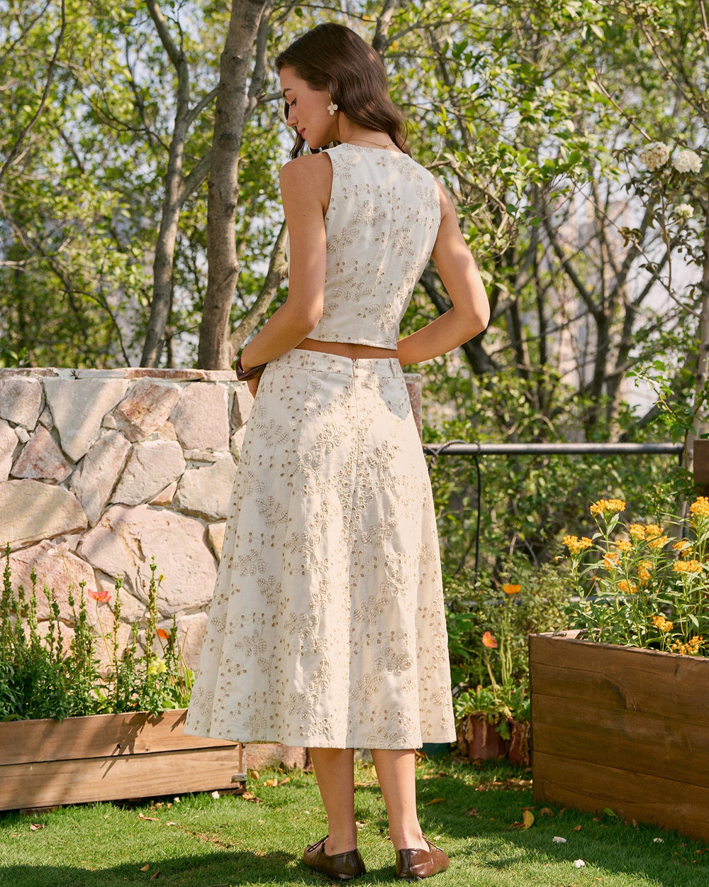 Beige V Neck Embroidery Tank Top | Rihoas