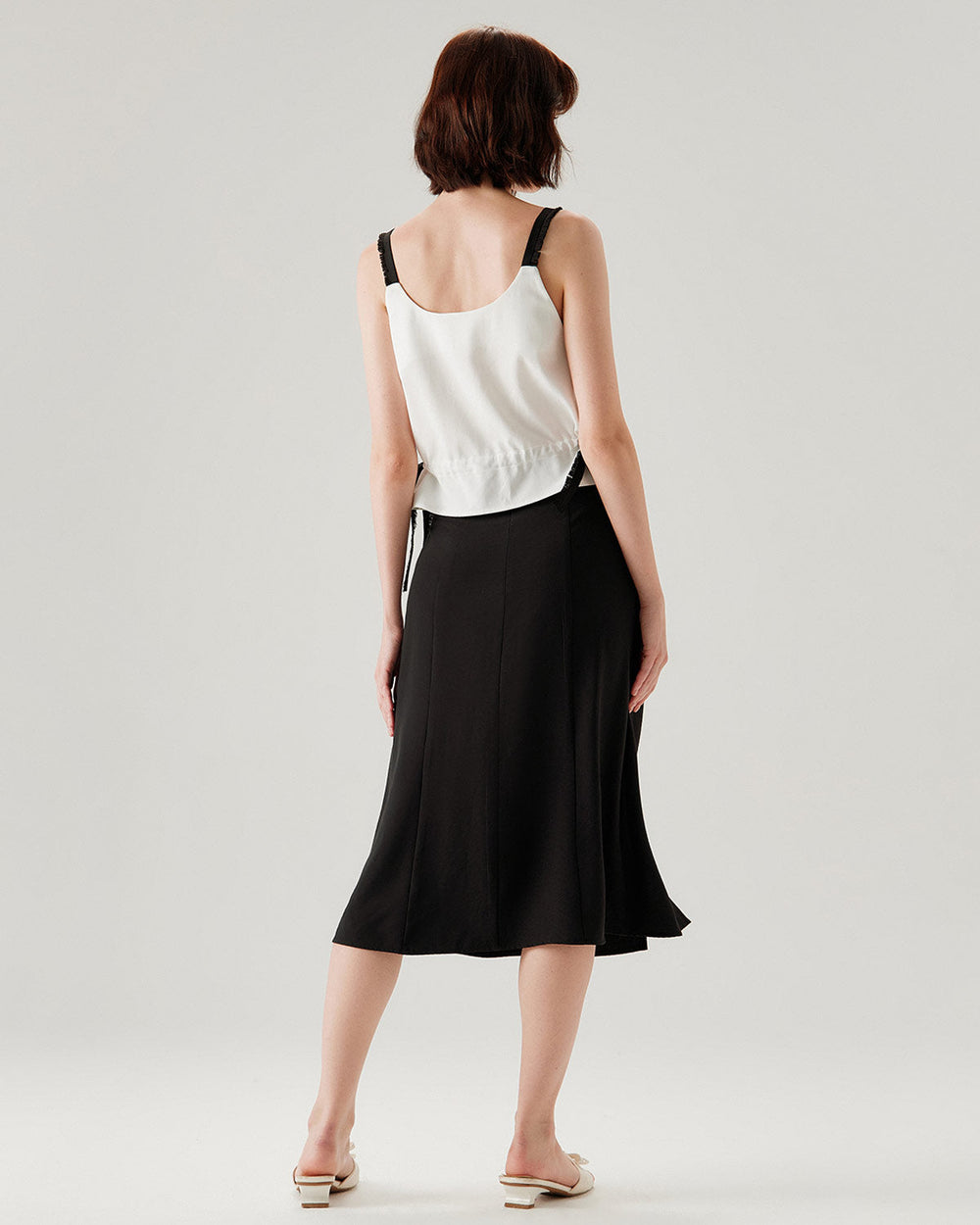 White Contrast Square Neck Tank Top | Rihoas