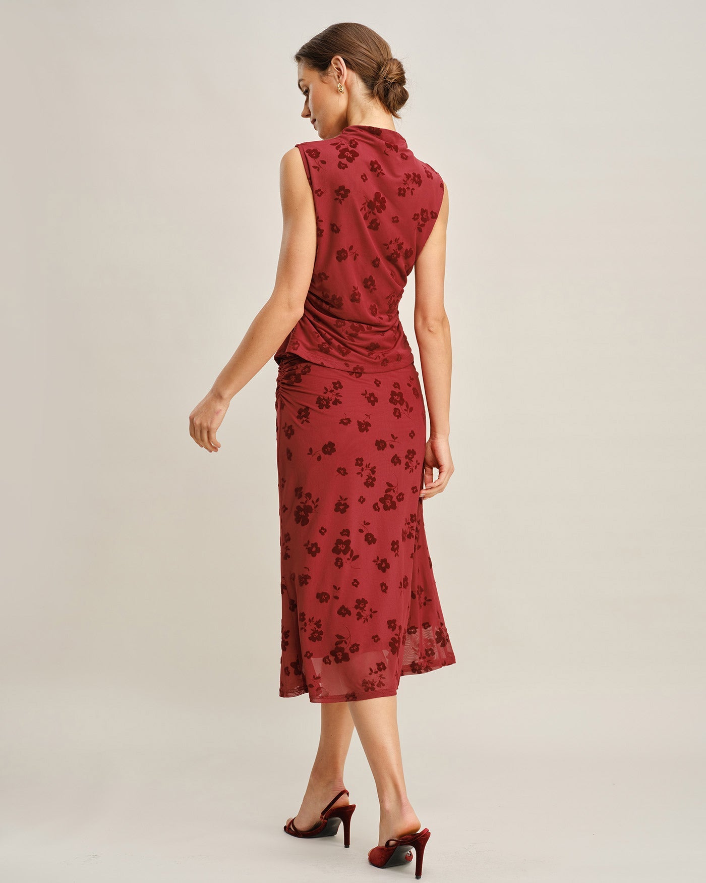 Red Mock Neck Floral Tank Top | Rihoas