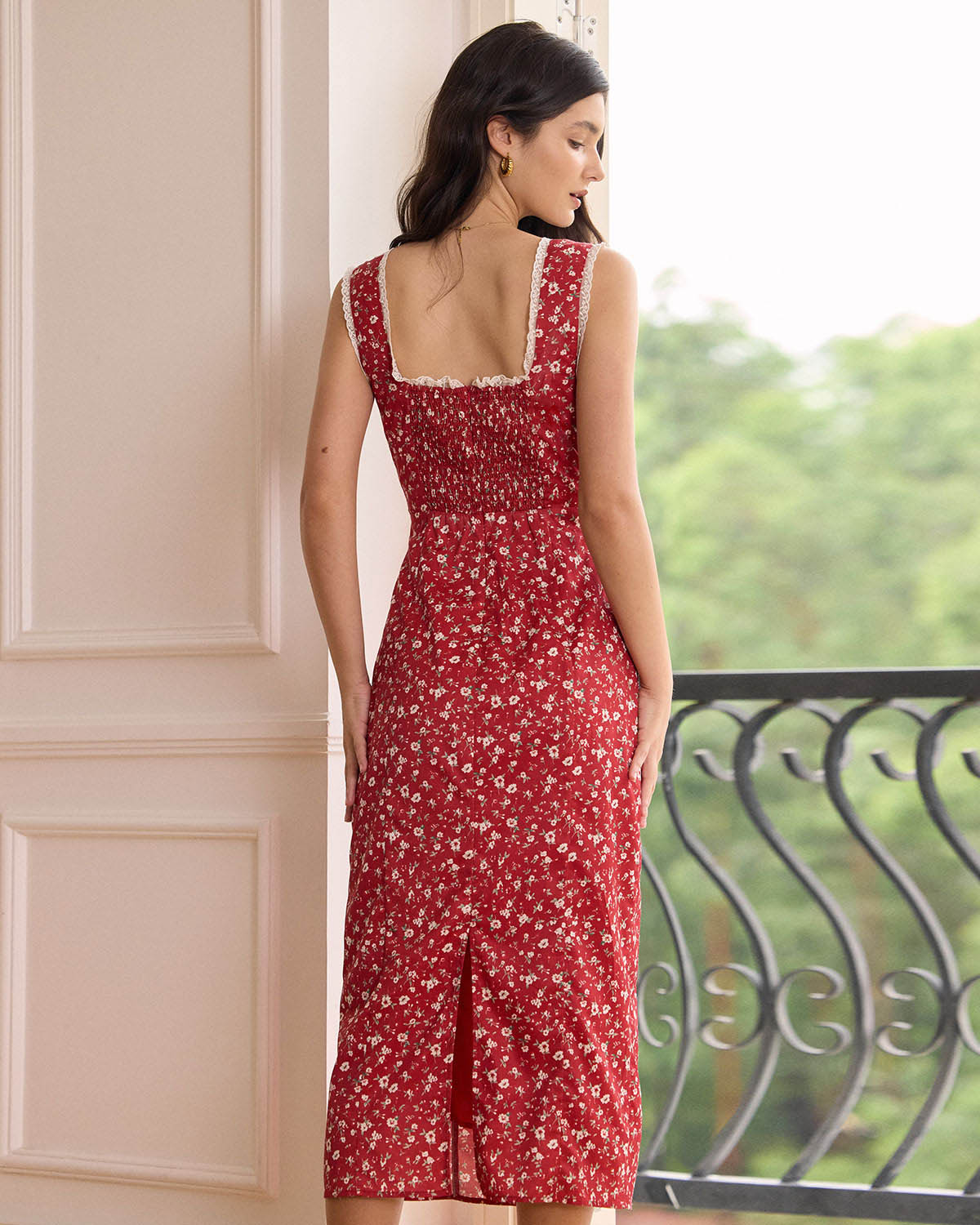 The Red Sweetheart Neck Floral Lace Trim Midi Dress | Rihoas