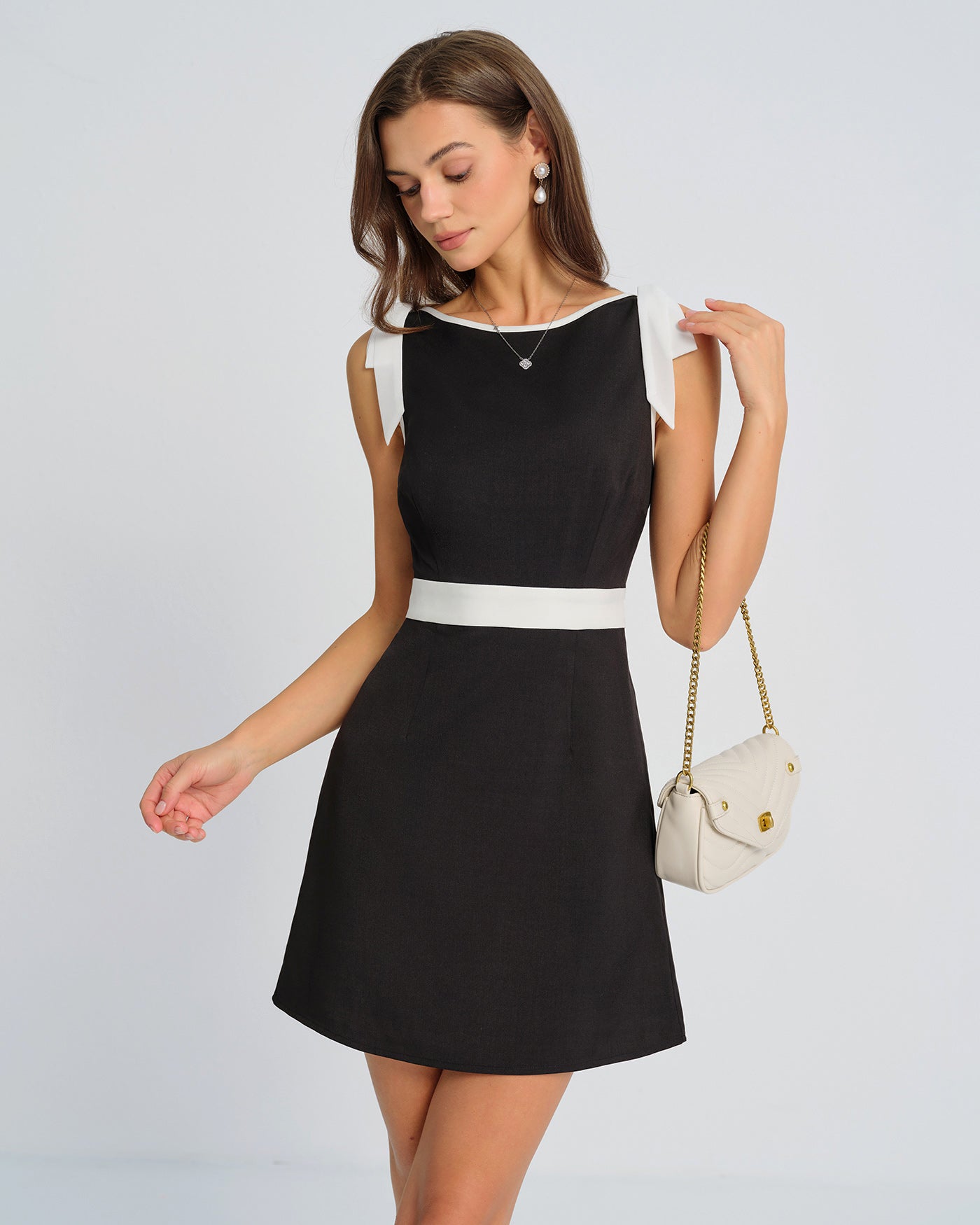 Black Contrasting Bowknot Mini Dress | Rihoas