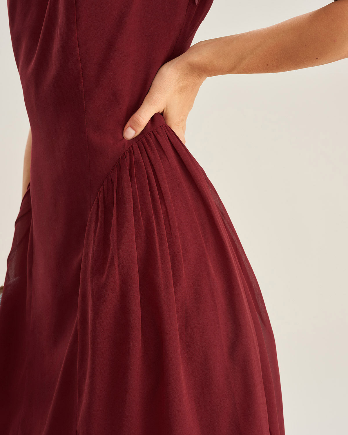 Wine Red Chiffon Sleeveless Midi Dress | Rihoas