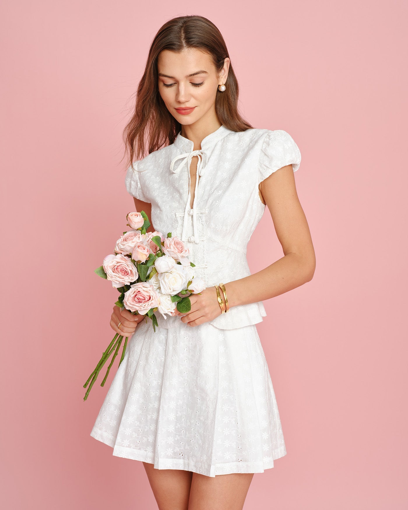 White Embroidery Pockets Mini Skirt | Rihoas