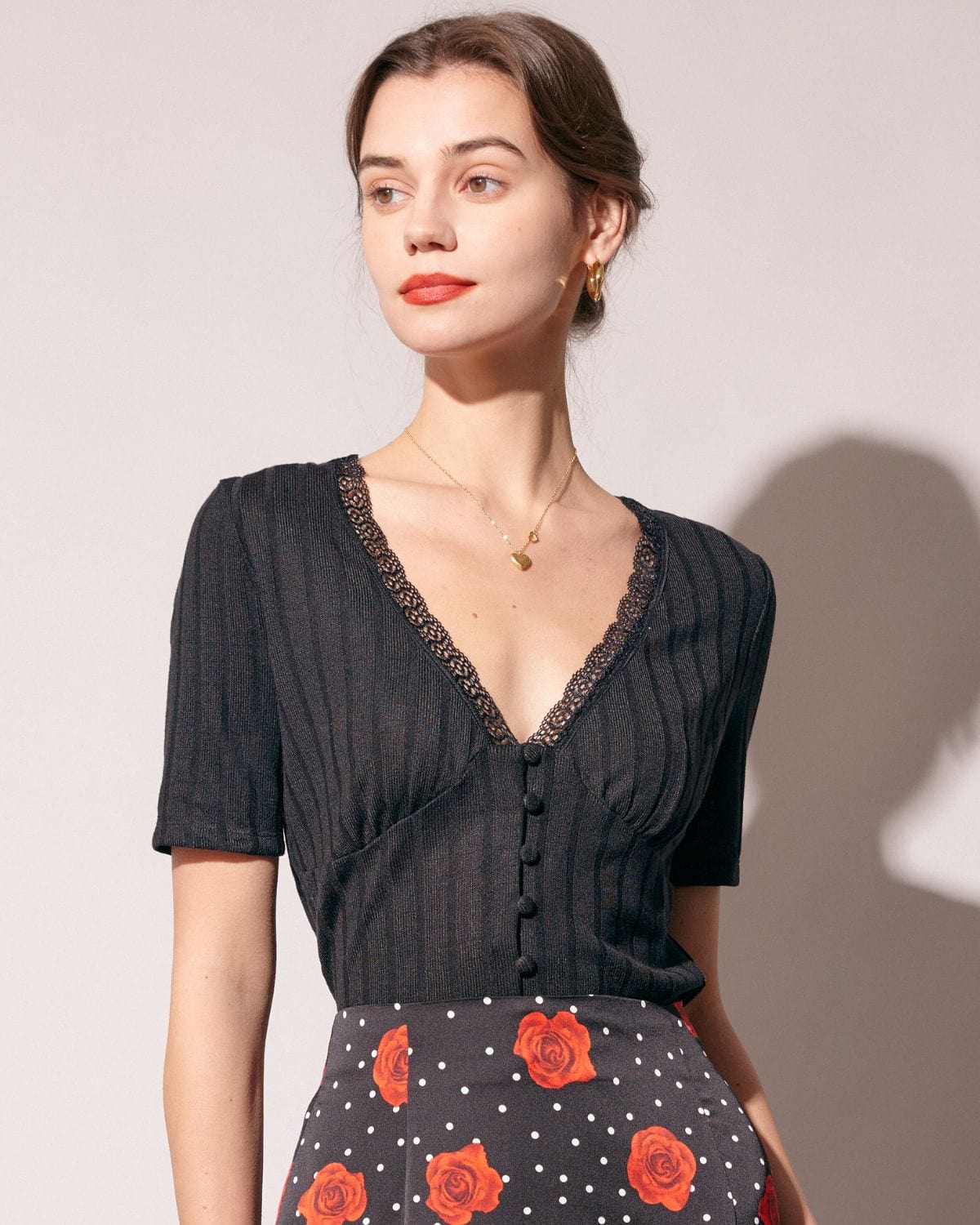 The Ribbed Lace Trim Tee | Rihoas