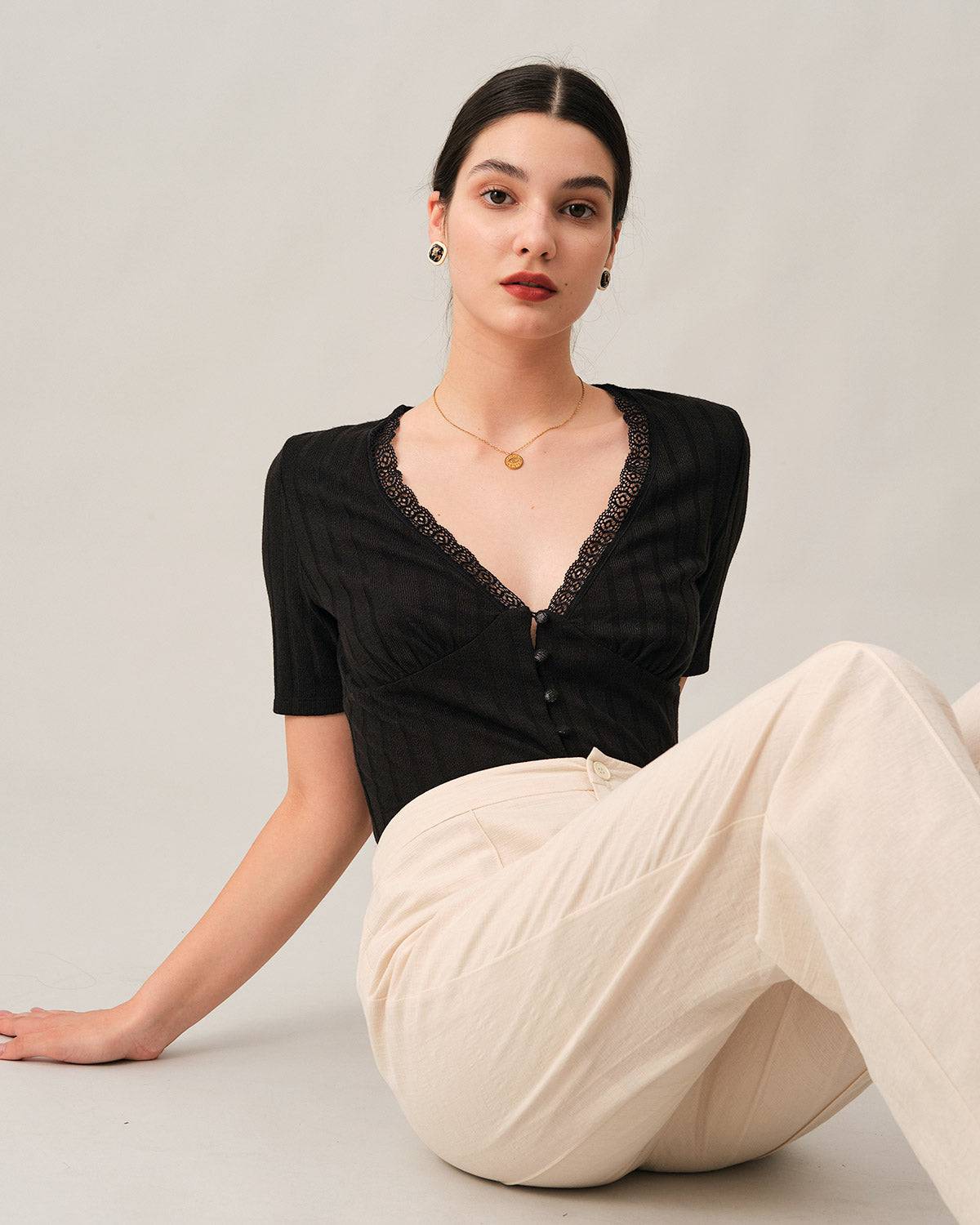 The Ribbed Lace Trim Tee | Rihoas