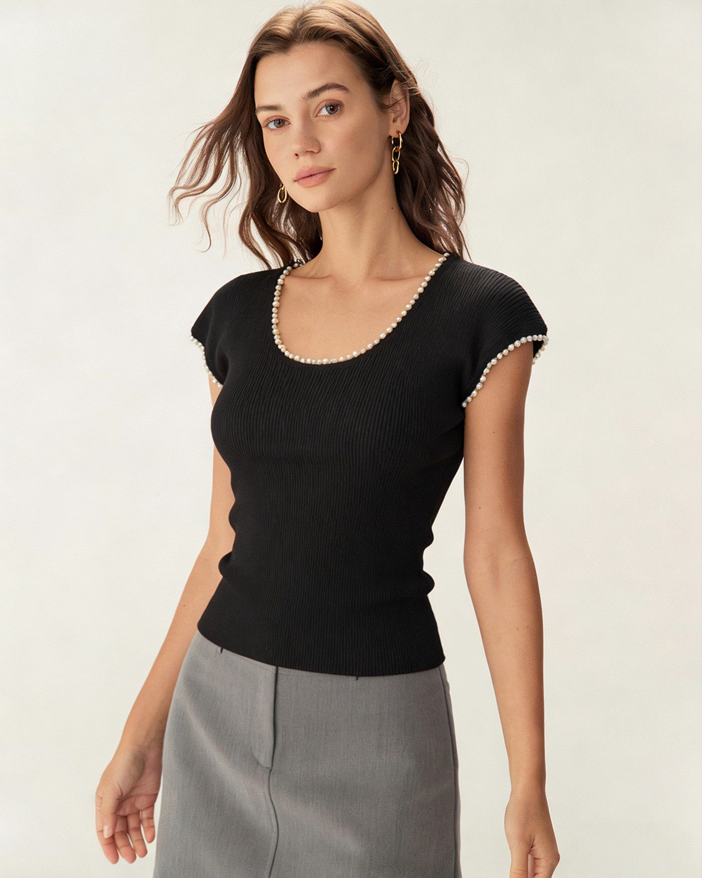 Black U Neck Pearl Tee | Rihoas