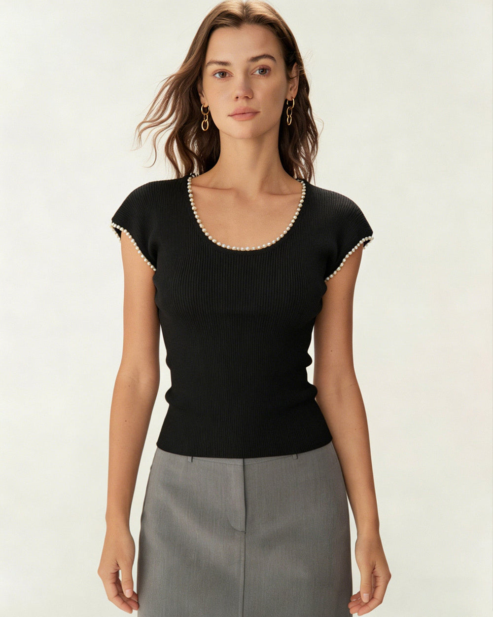 Black U Neck Pearl Tee | Rihoas