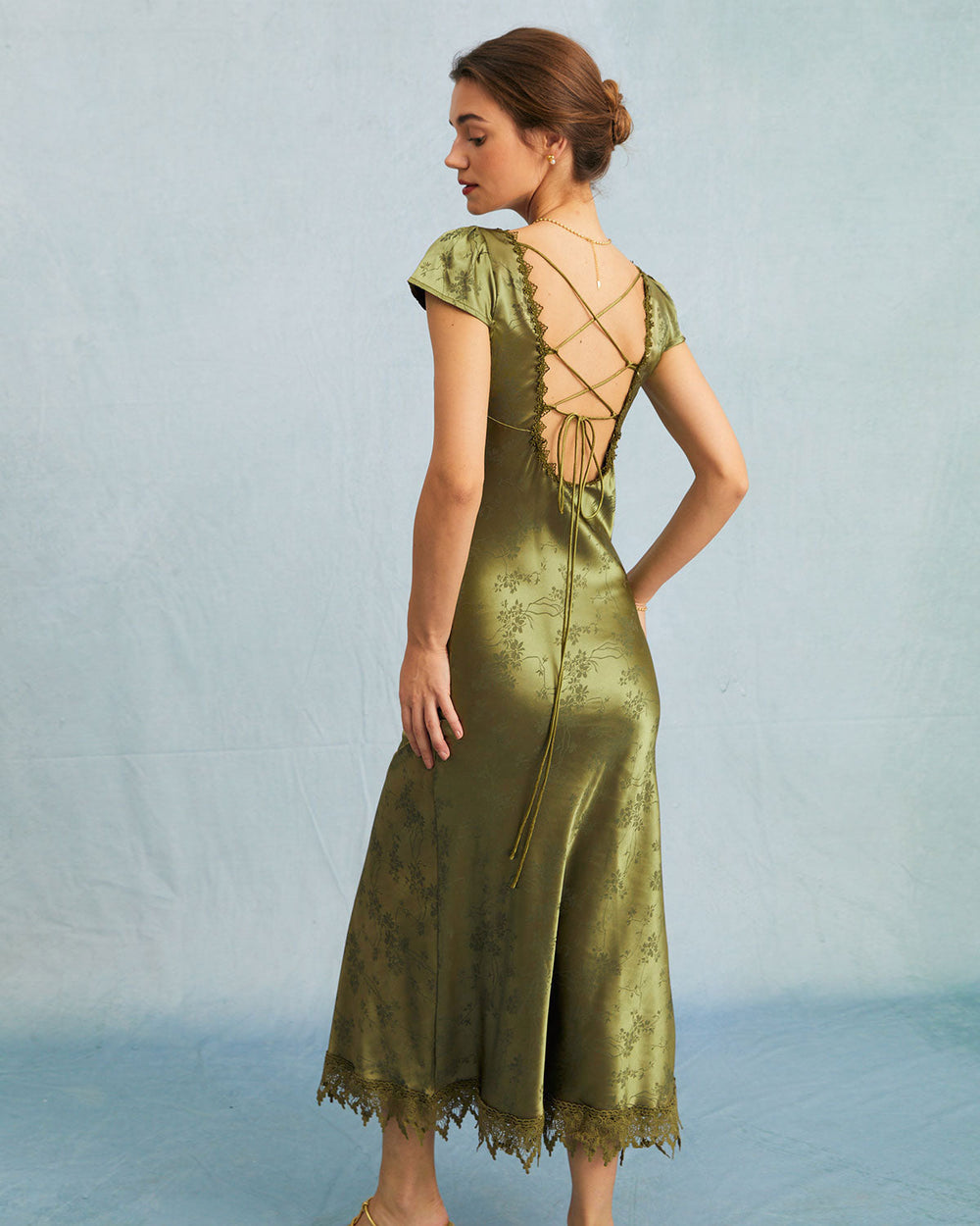 The Green Jacquard Cap Sleeve Satin Midi Dress | Rihoas