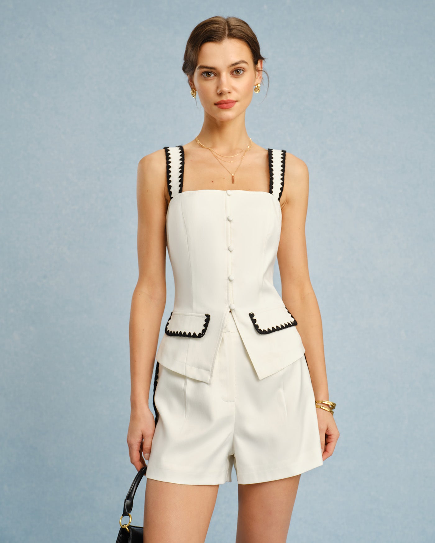 Beige Contrasting Button Shorts | Rihoas