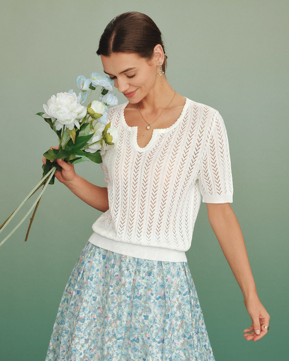 White V Neck Textured Sweater | Rihoas