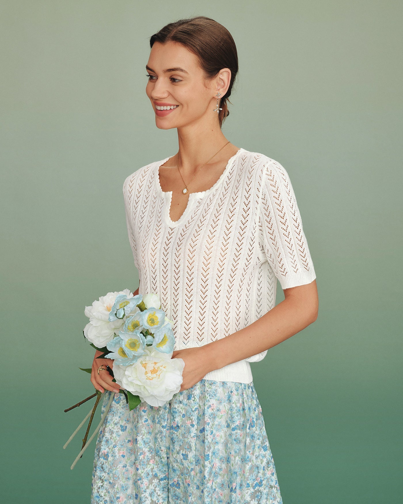 White V Neck Textured Sweater | Rihoas