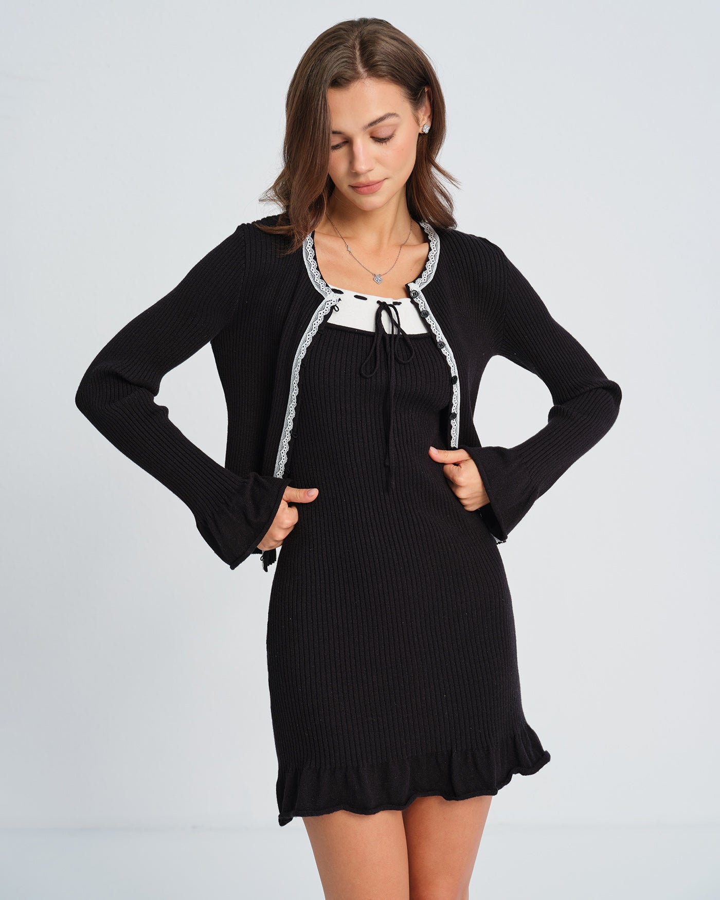 Black Contrasting Bell Sleeve Knit Cardigan | Rihoas